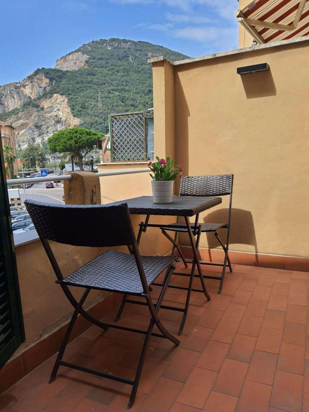Appartement Casa Pepita à Finale Ligure Extérieur photo